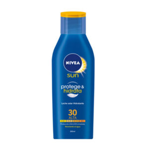 Nivea Sun Moisturising Sun Lotion Spf30 200ml